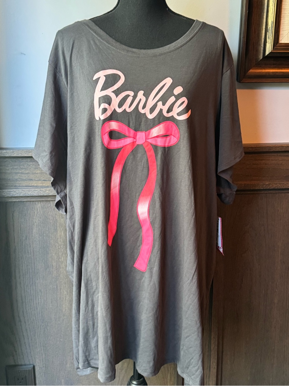 Torrid X barbie gray bow graphic tshirt 6X